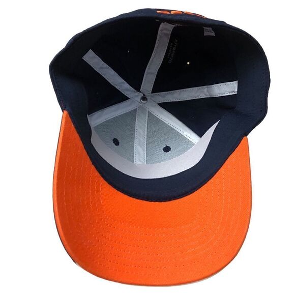 Chicago Bears Embroidered Gem Ventilating Eyelets Flex Hat - Picture 5 of 7